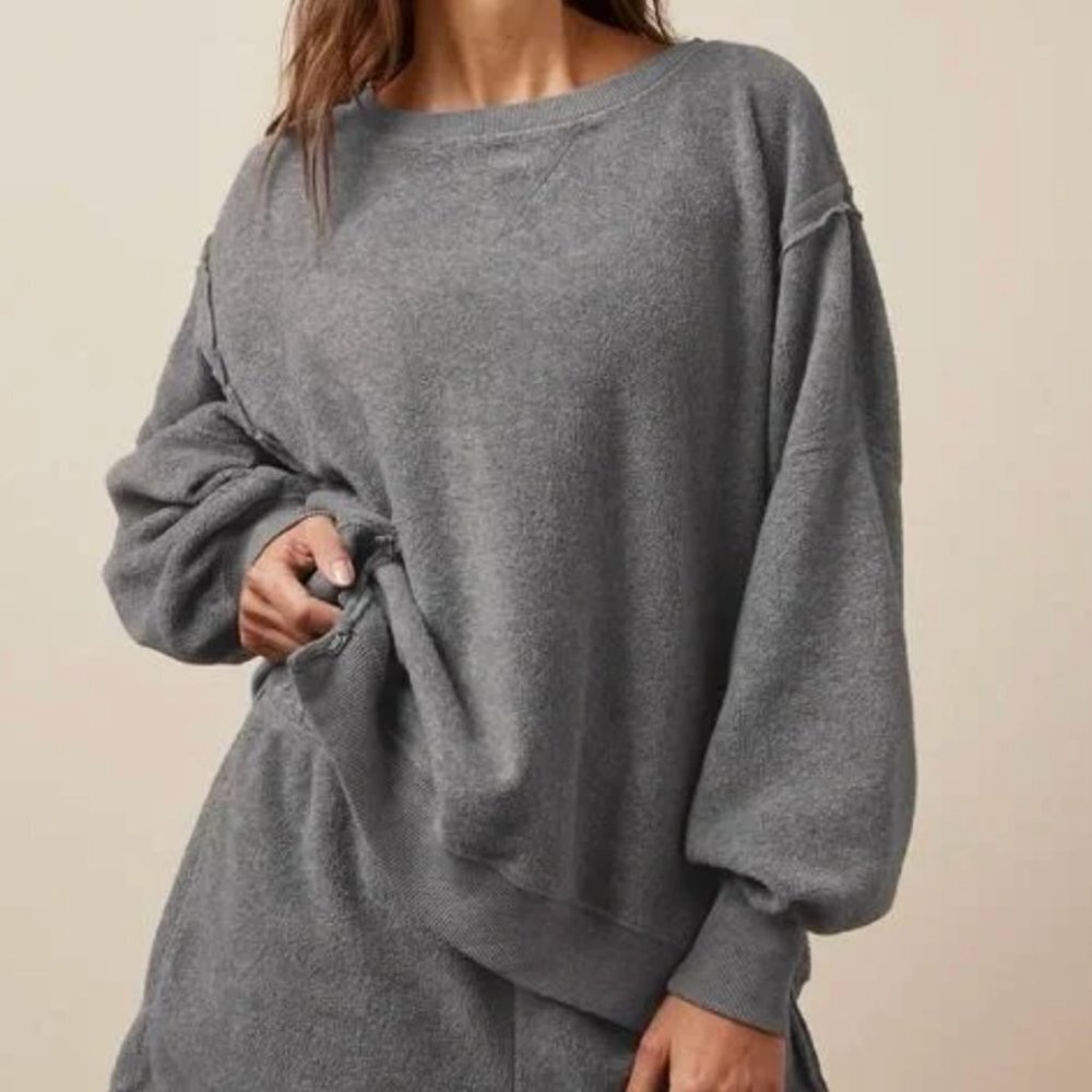 Seriously Huggable American eagle Gray Crewneck Sweater size XS